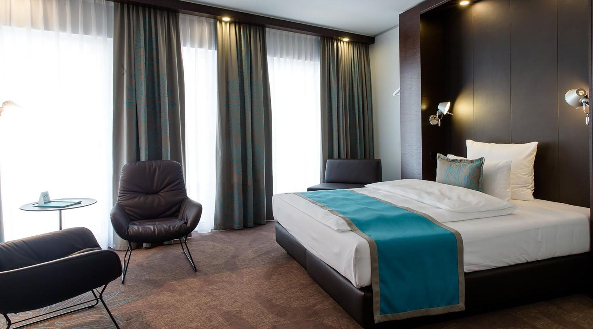 Motel One Stuttgart-Bad Cannstatt Bagian luar foto