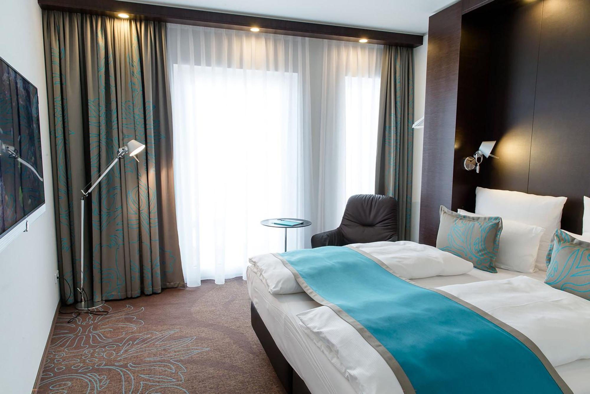 Motel One Stuttgart-Bad Cannstatt Bagian luar foto