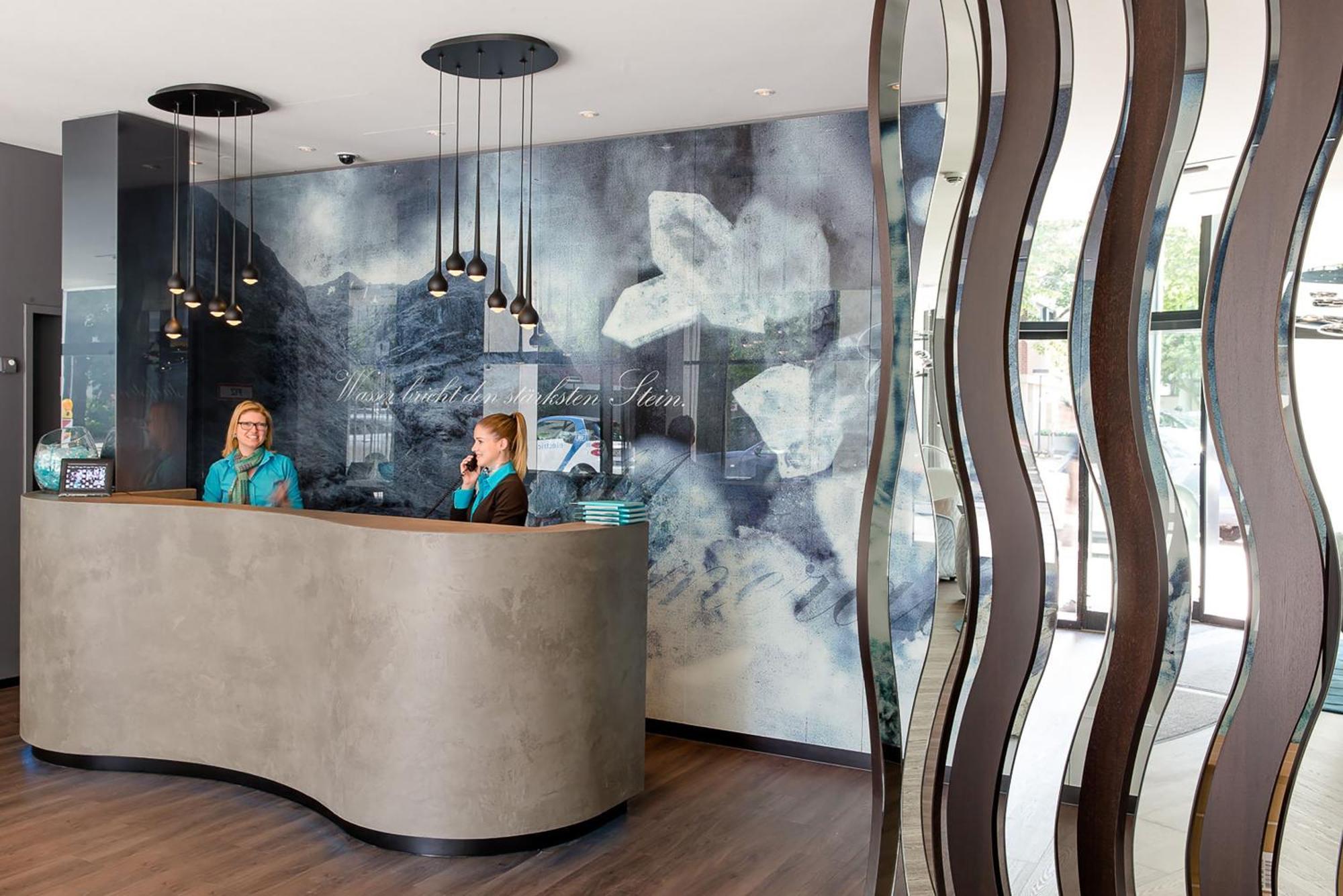 Motel One Stuttgart-Bad Cannstatt Bagian luar foto