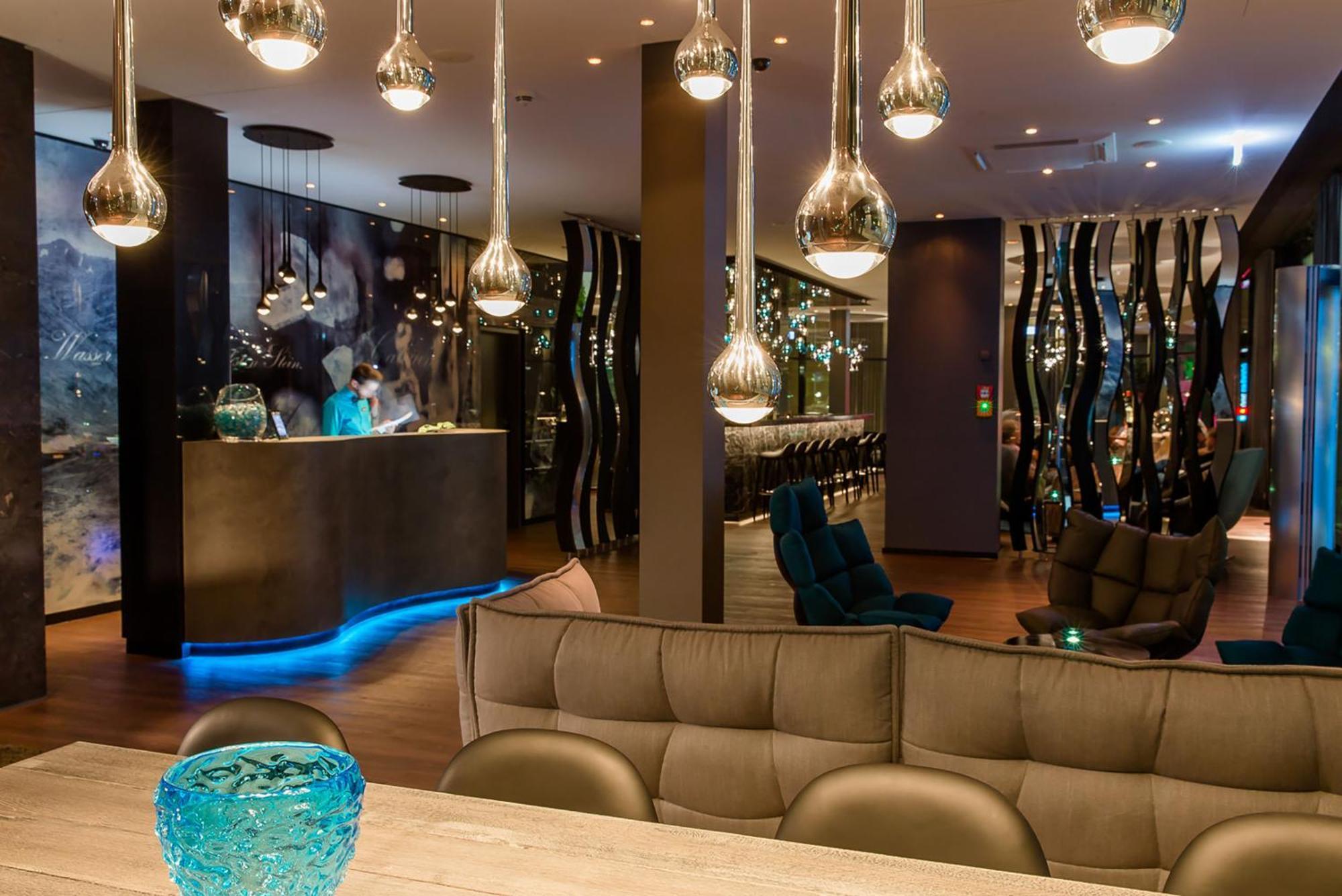 Motel One Stuttgart-Bad Cannstatt Bagian luar foto