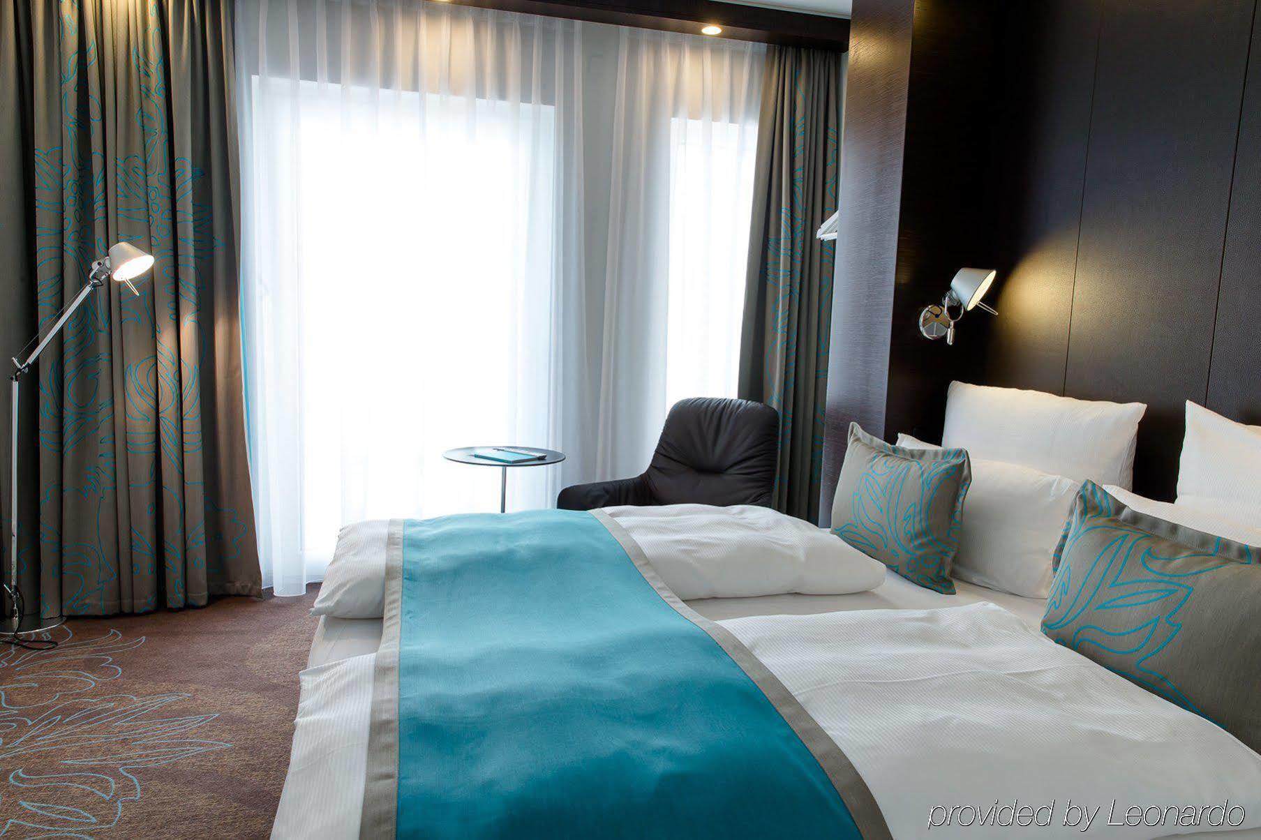 Motel One Stuttgart-Bad Cannstatt Bagian luar foto