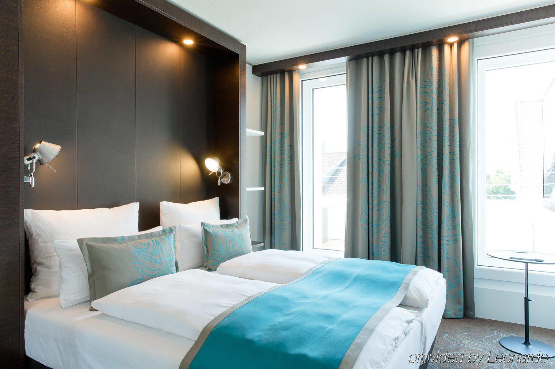 Motel One Stuttgart-Bad Cannstatt Bagian luar foto