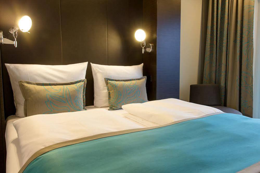 Motel One Stuttgart-Bad Cannstatt Bagian luar foto