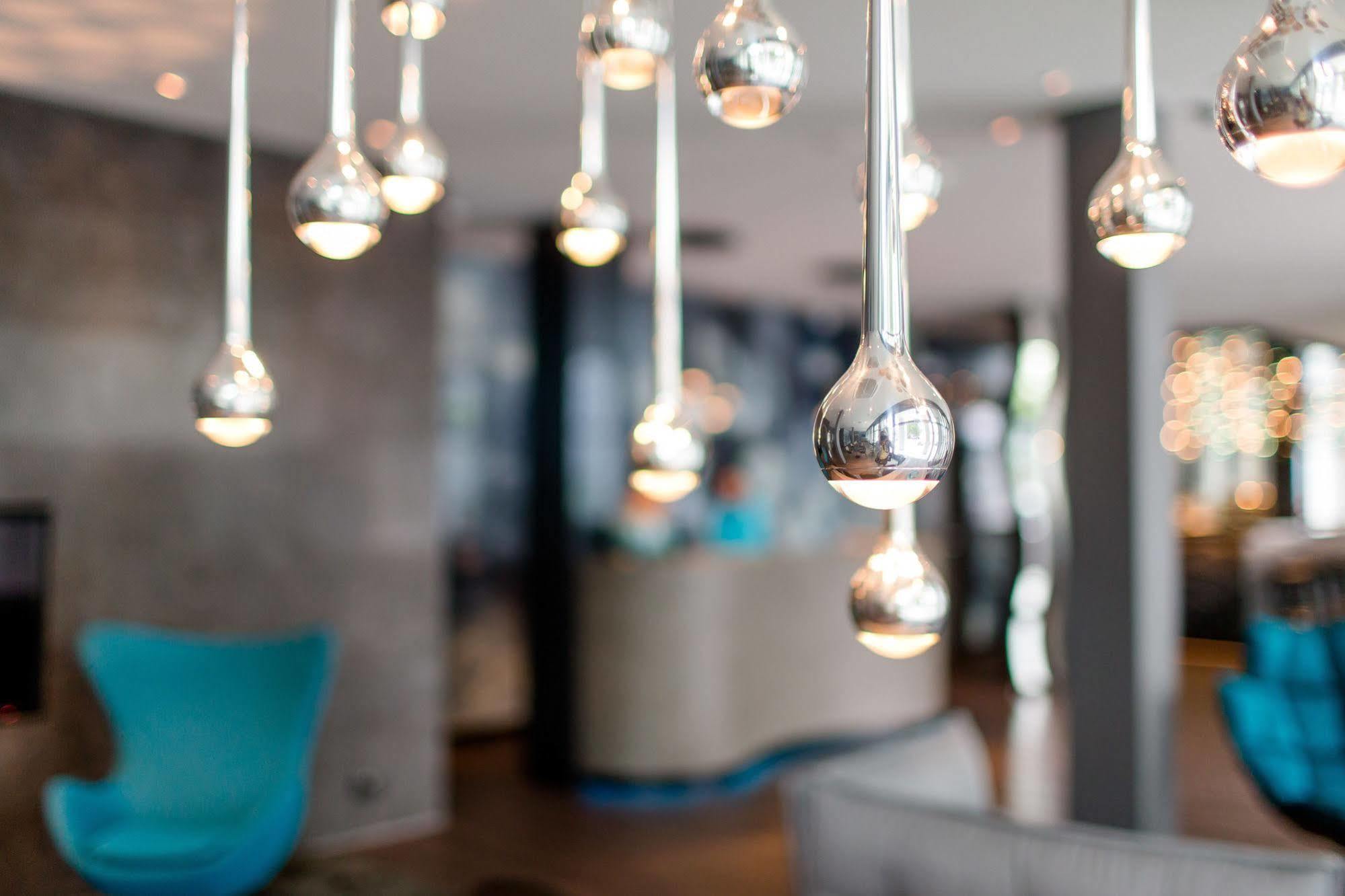 Motel One Stuttgart-Bad Cannstatt Bagian luar foto